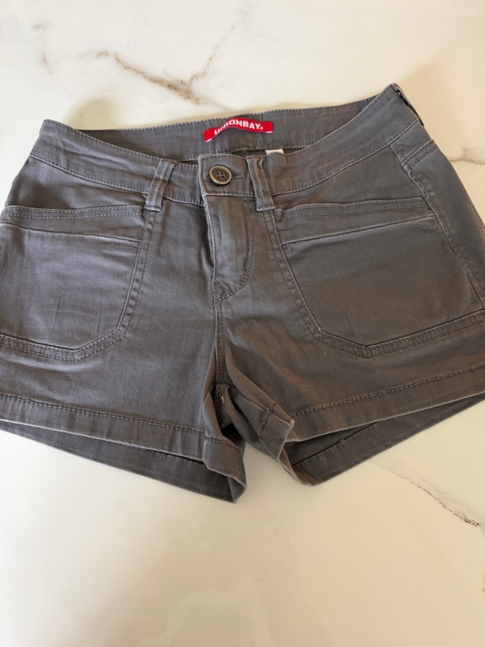 UNIONBAY Juniors Gray Casual Cotton Shorts size 3.